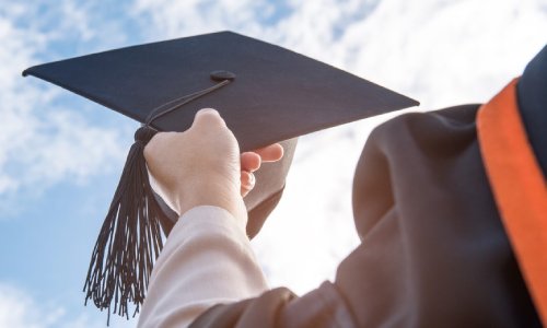 NA VYSOKÝCH ŠKOLÁCH